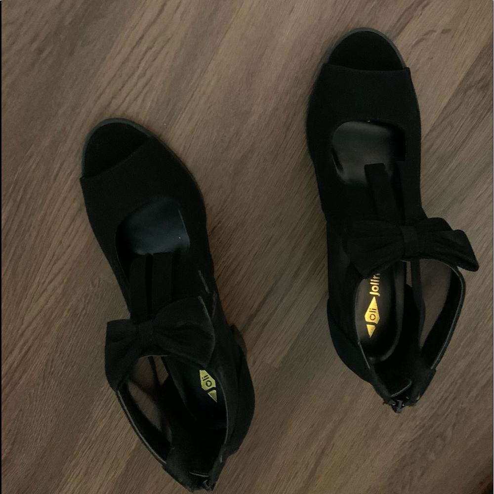 Zip up back sheer dress heels with bow and open toe size 9 never worn